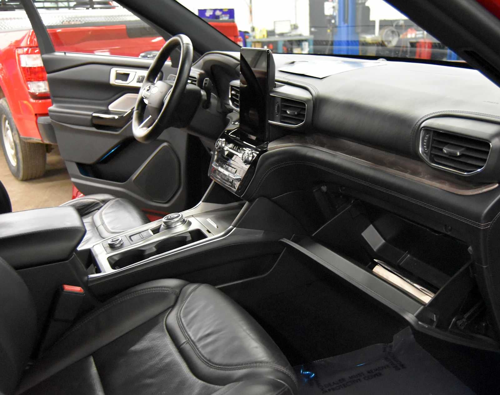 2023 Ford Explorer Platinum