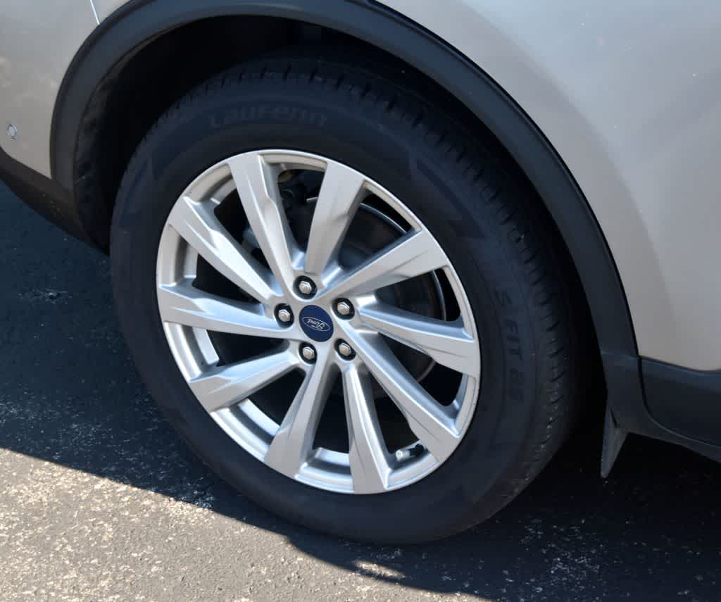 2022 Ford Escape Titanium Hybrid