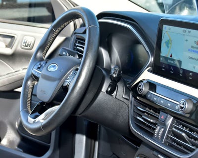 2022 Ford Escape Titanium Hybrid