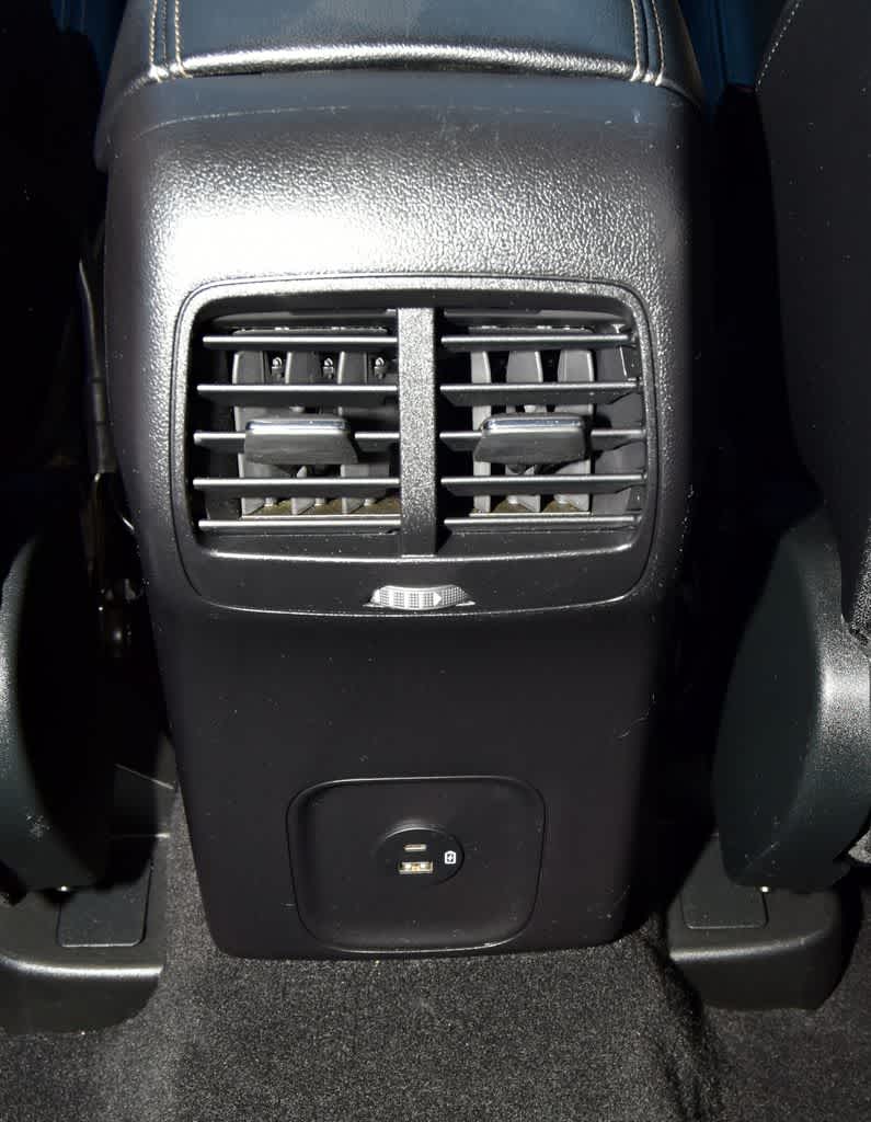 2022 Ford Escape Titanium Hybrid