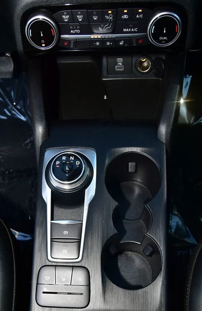 2022 Ford Escape Titanium Hybrid