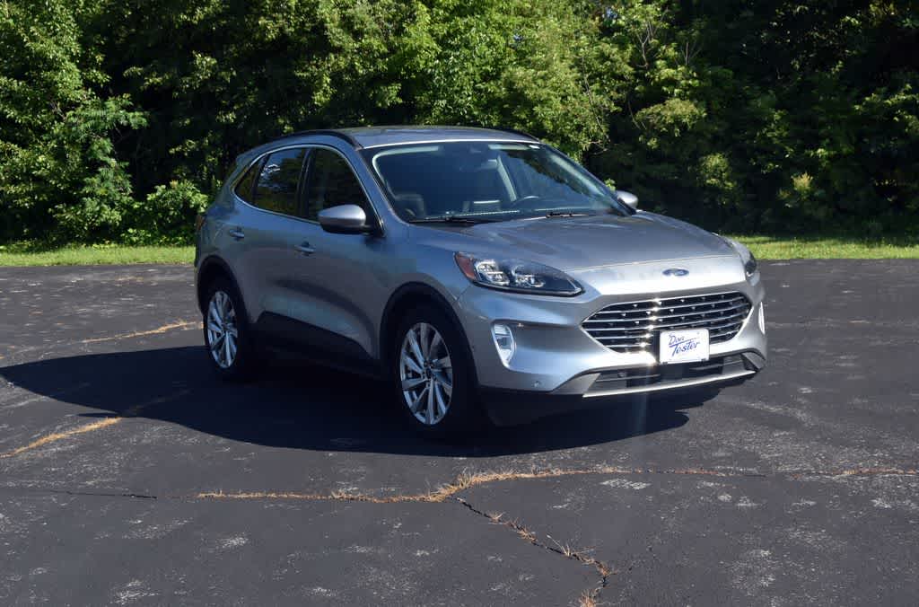 2022 Ford Escape Titanium Hybrid