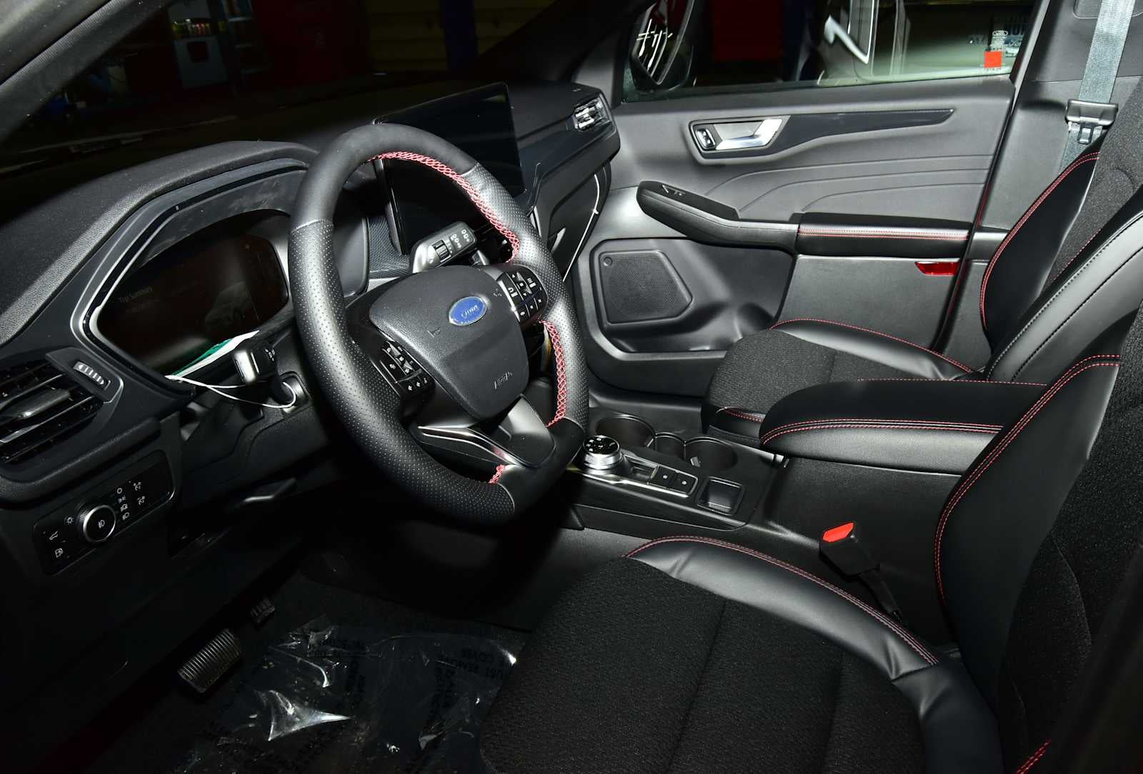 2026 Ford Escape ST-Line Select