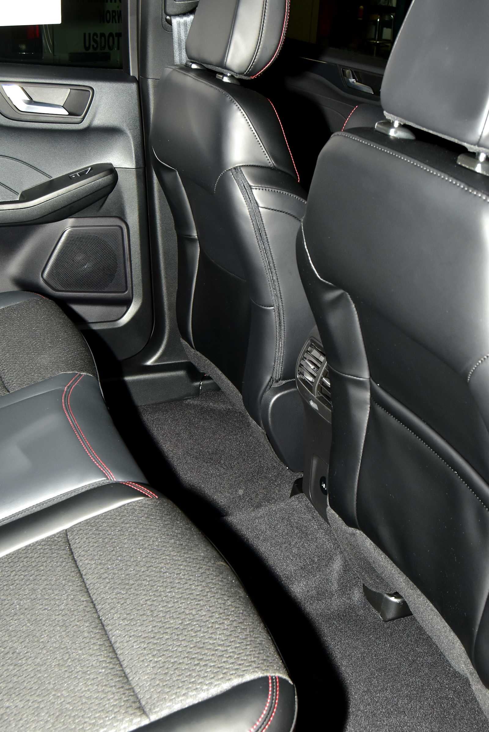 2026 Ford Escape ST-Line Select