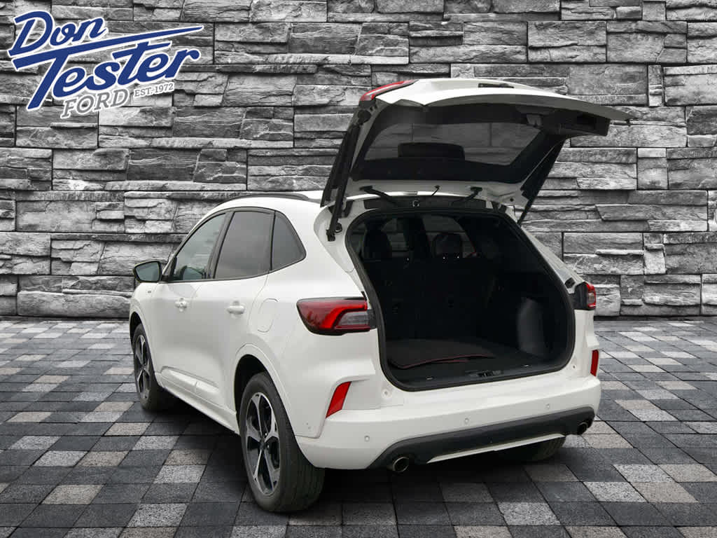 2023 Ford Escape ST-Line Elite