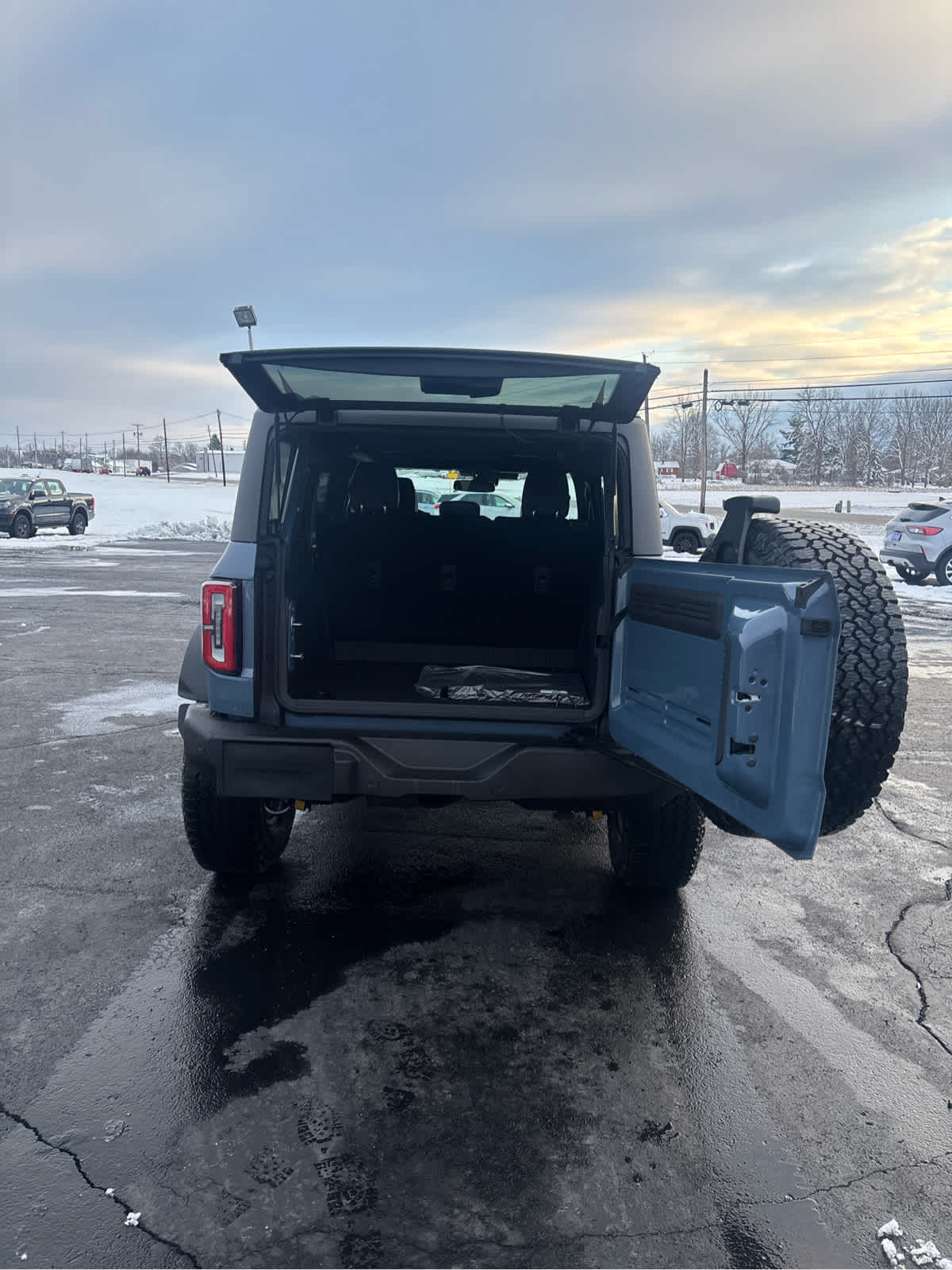 2025 Ford Bronco Outer Banks