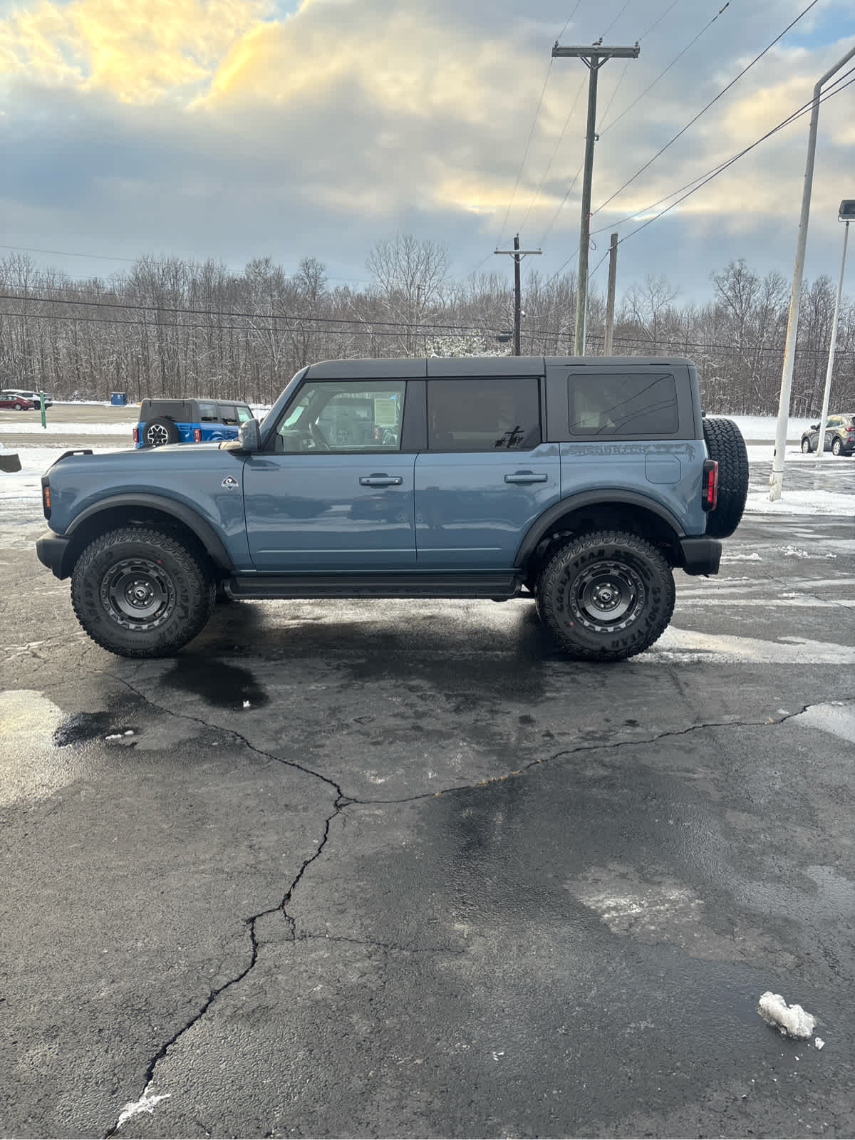 2025 Ford Bronco Outer Banks