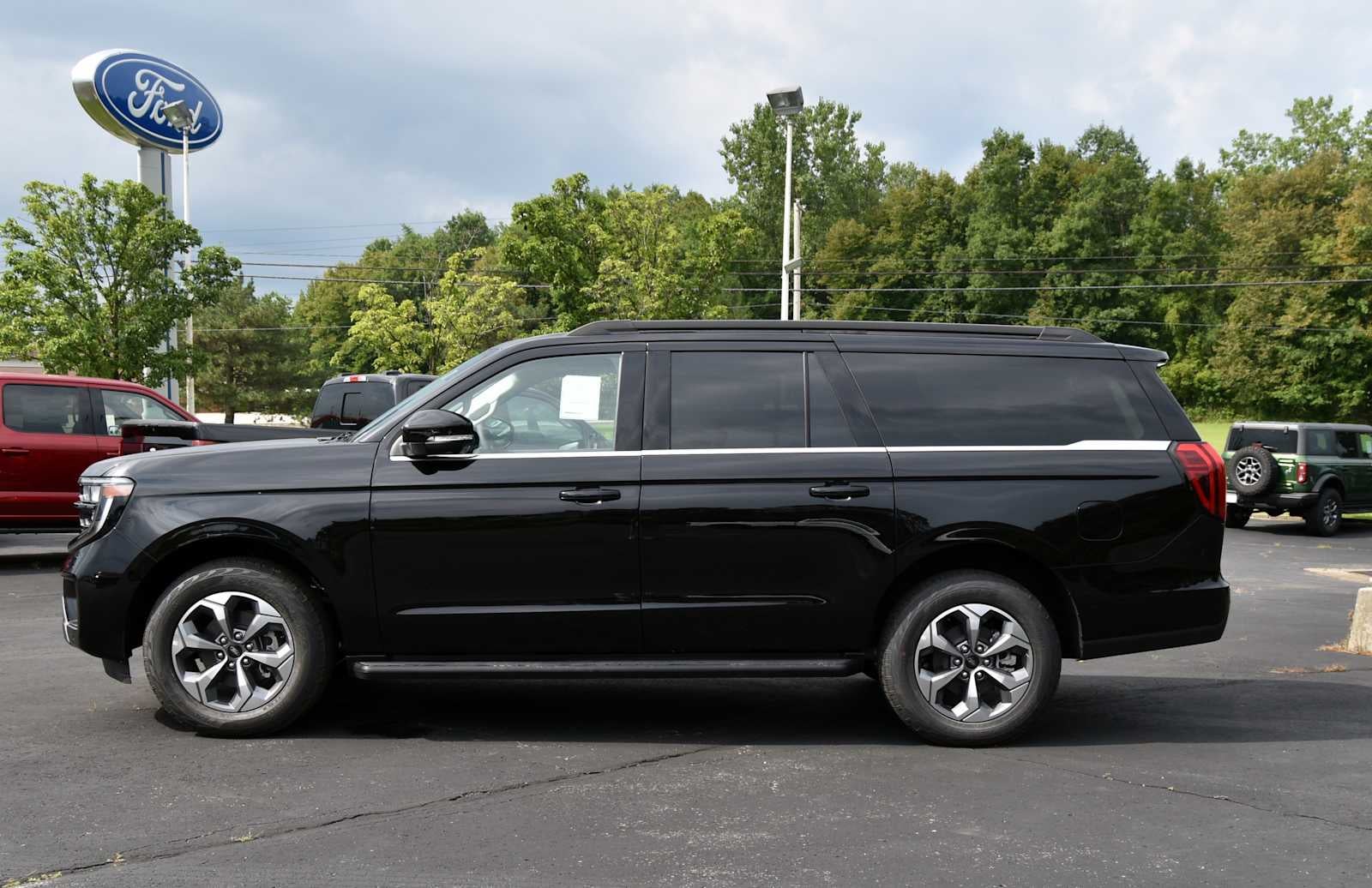2027 Ford Expedition Max Active