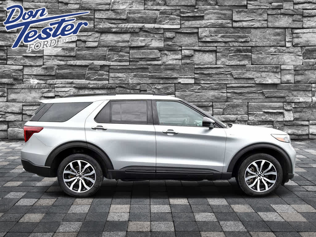 2023 Ford Explorer ST-Line