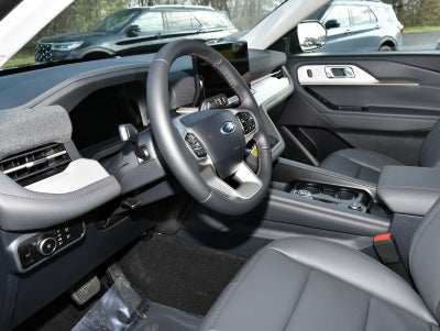 2026 Ford Explorer Active w/100A Pkg