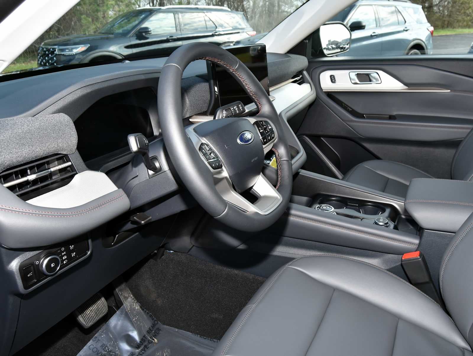 2026 Ford Explorer Active w/100A Pkg