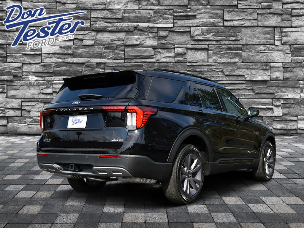 2026 Ford Explorer Active w/100A Pkg