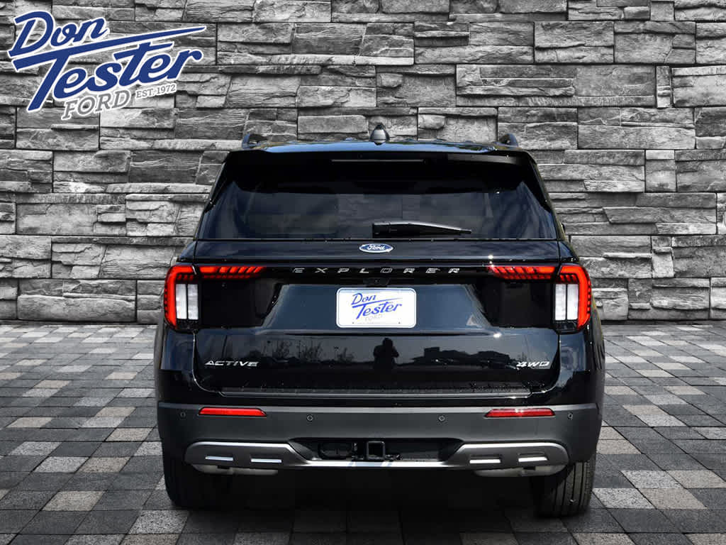 2026 Ford Explorer Active w/100A Pkg