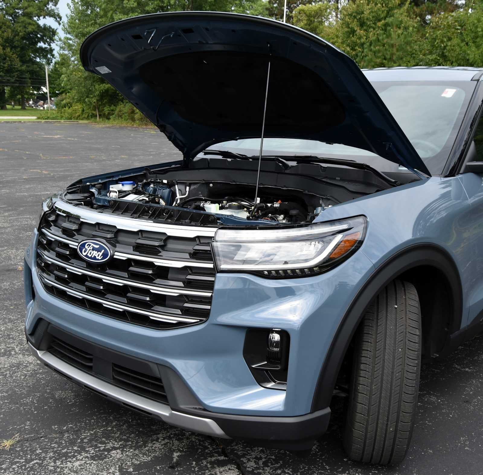 2027 Ford Explorer Active w/100A Pkg
