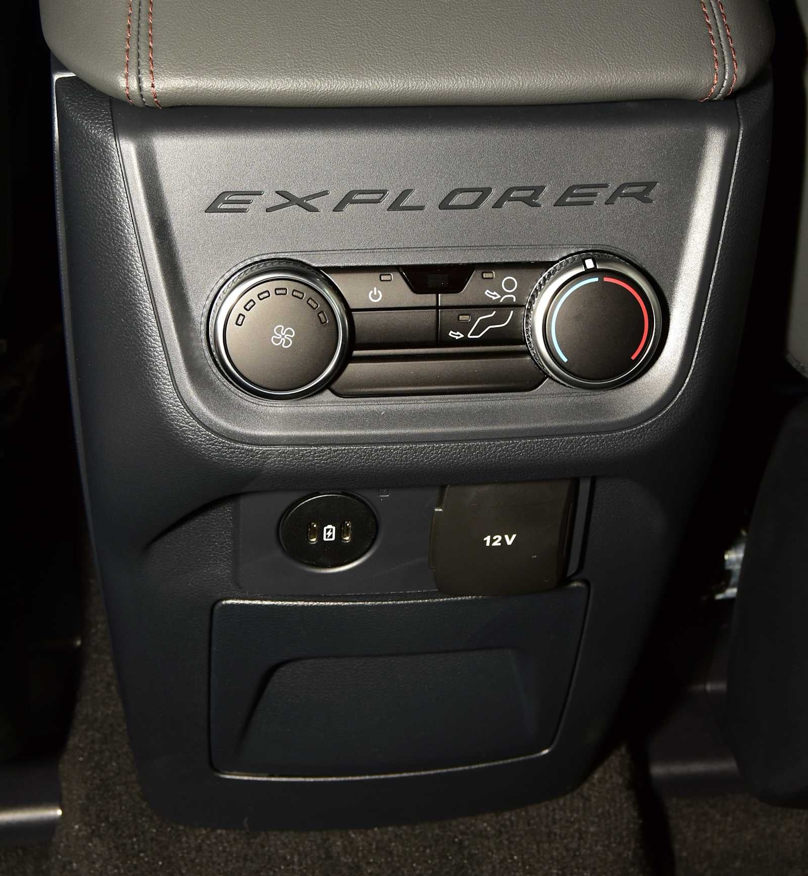 2027 Ford Explorer Active w/100A Pkg