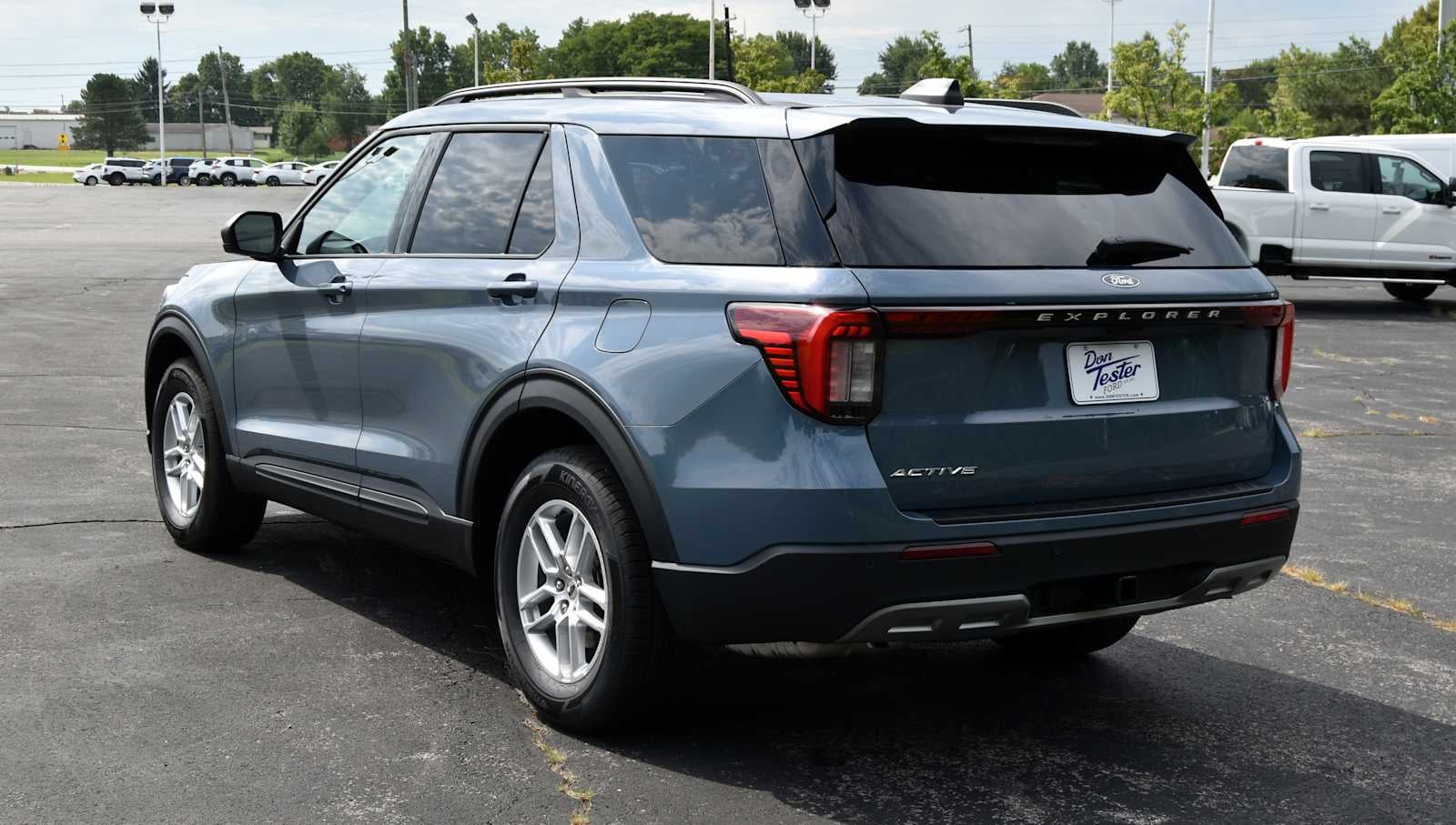 2027 Ford Explorer Active w/100A Pkg