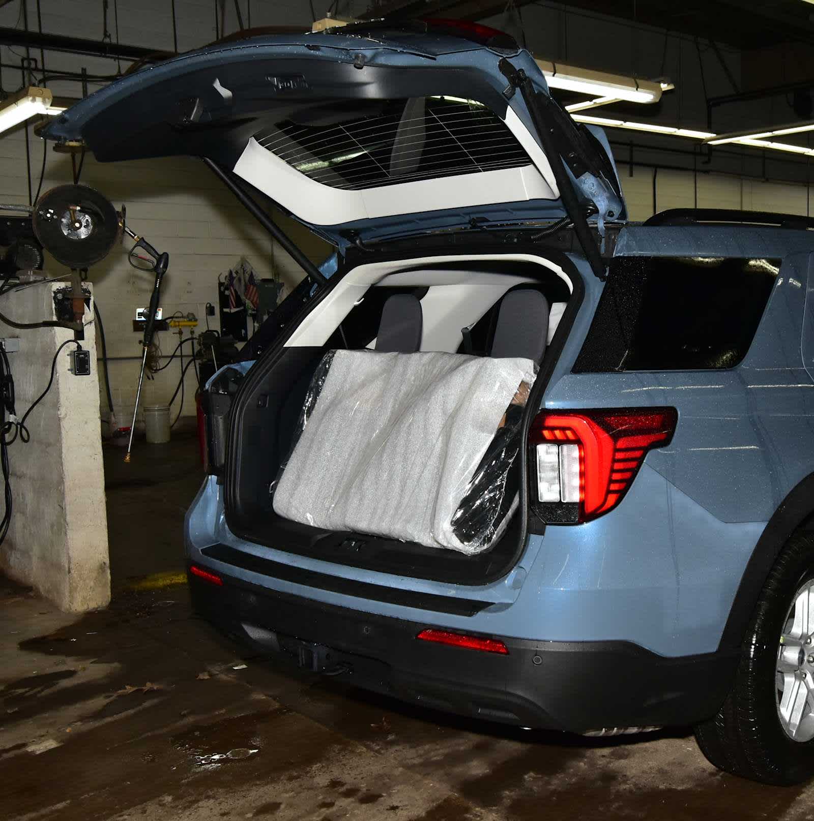 2026 Ford Explorer Active w/100A Pkg