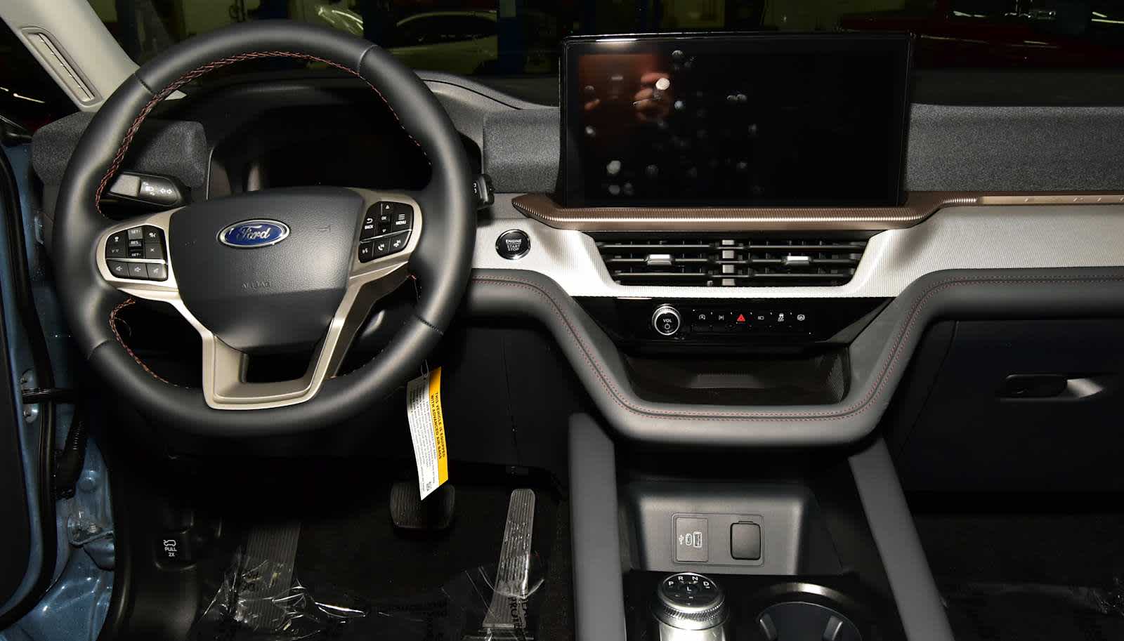 2026 Ford Explorer Active w/100A Pkg