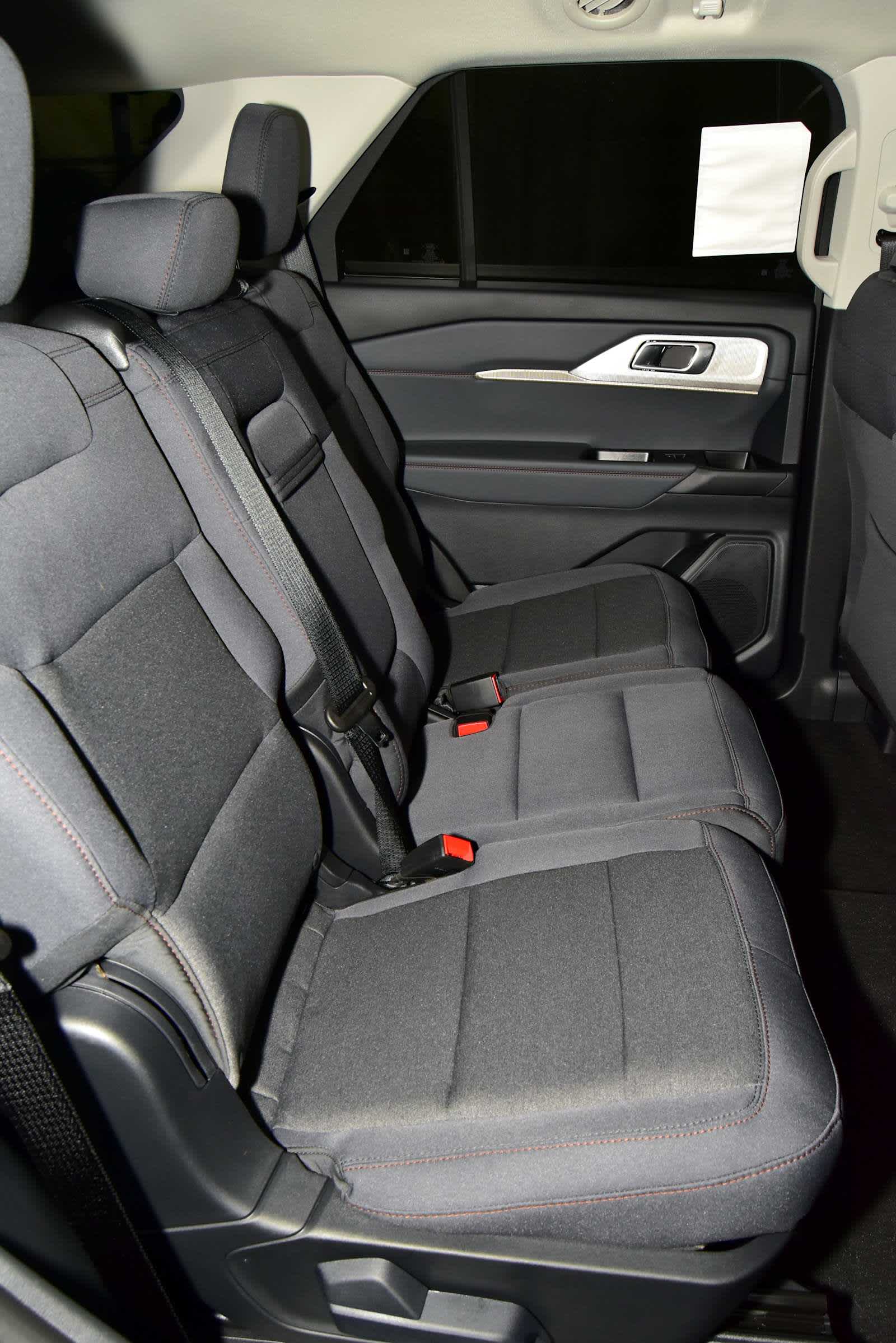 2026 Ford Explorer Active w/100A Pkg