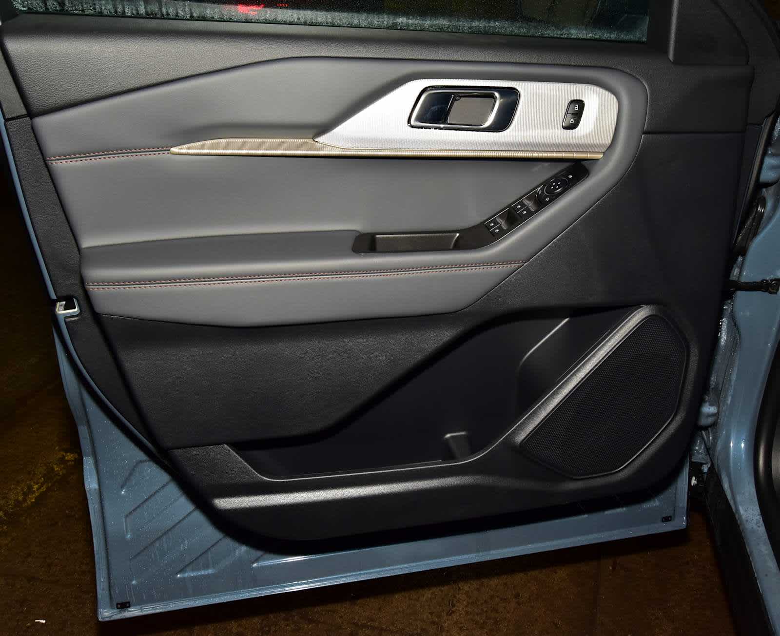 2026 Ford Explorer Active w/100A Pkg