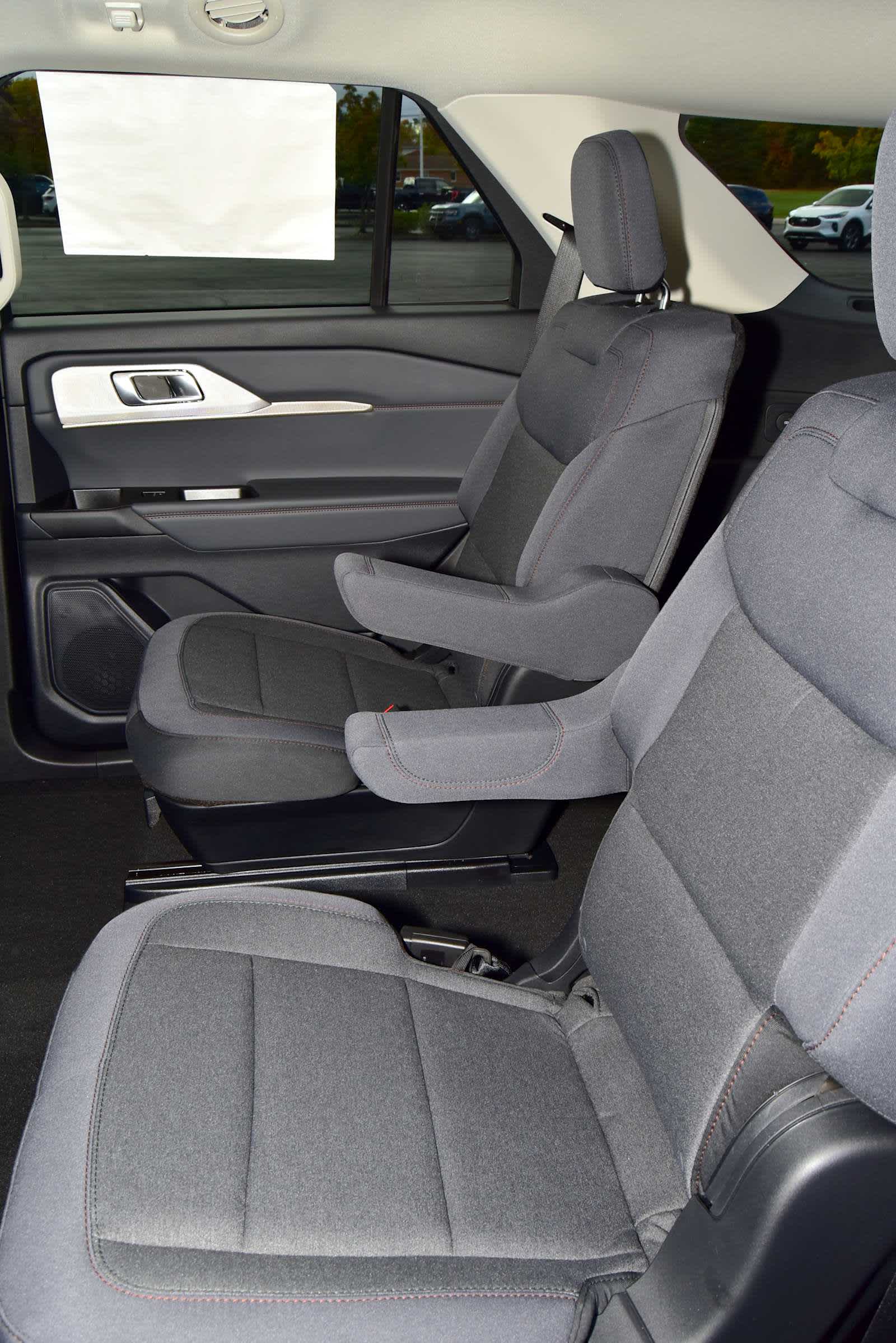 2026 Ford Explorer Active w/100A Pkg