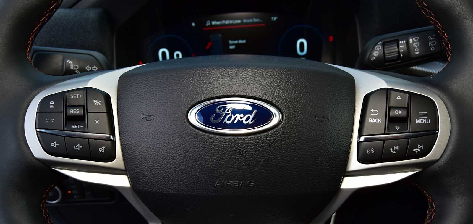 2026 Ford Explorer Active w/200A Pkg