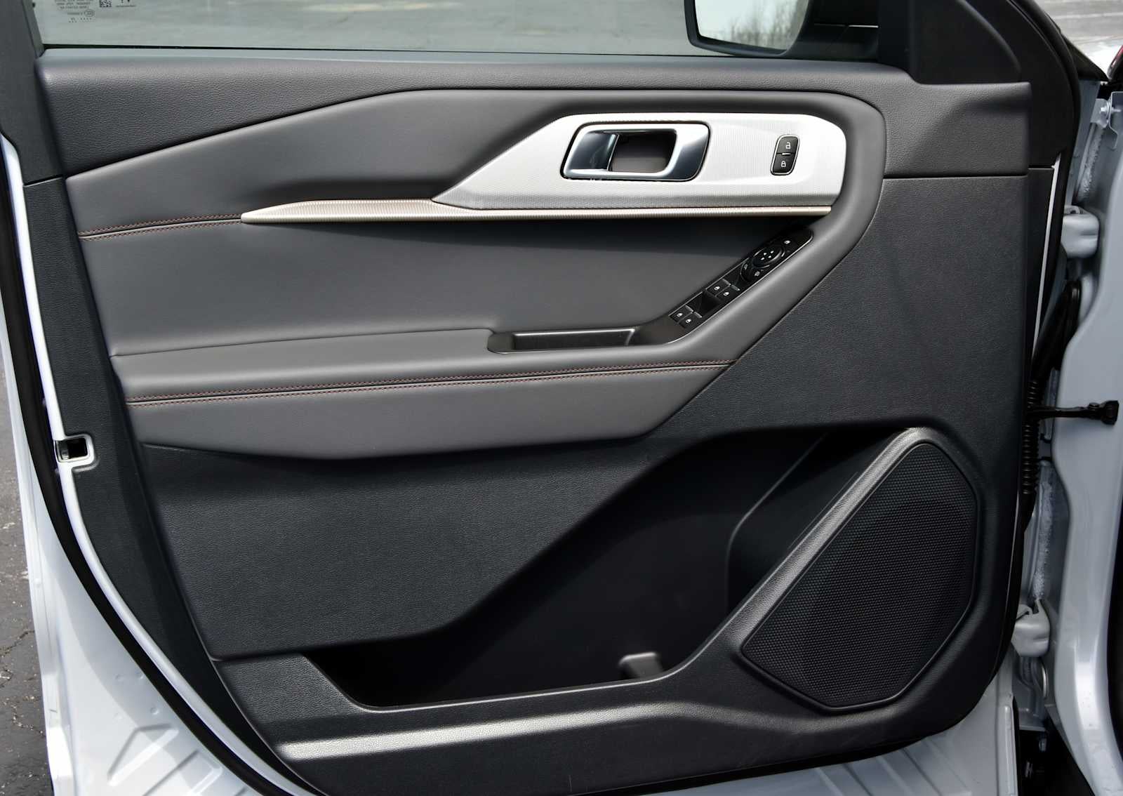 2026 Ford Explorer Active w/100A Pkg