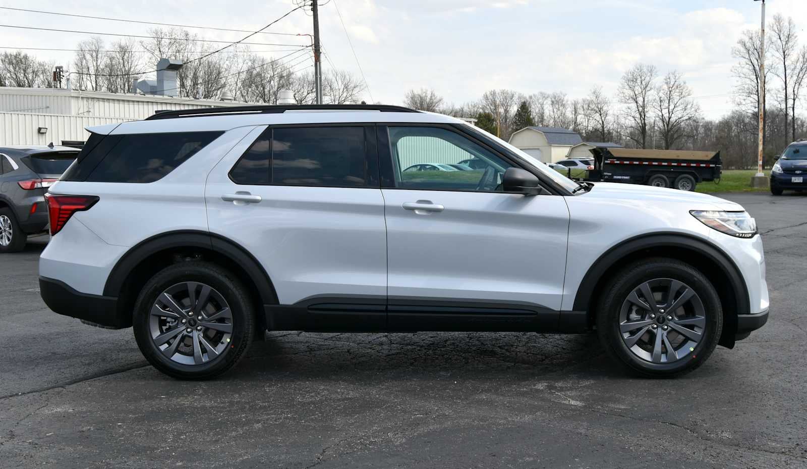 2026 Ford Explorer Active w/100A Pkg
