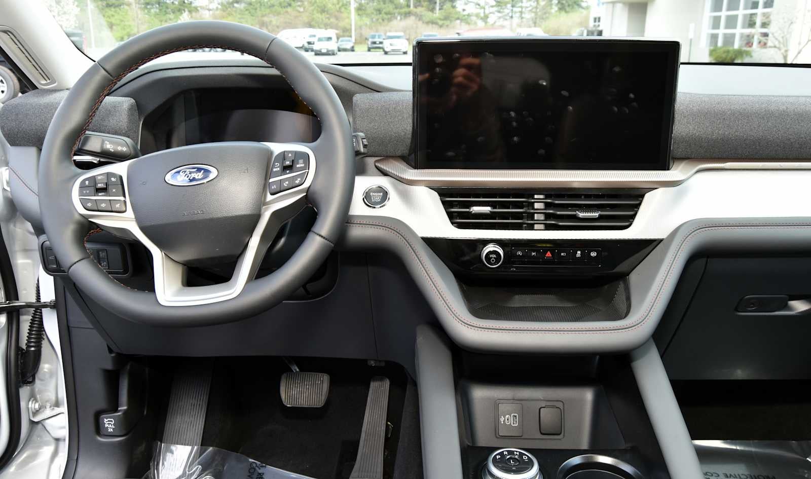 2026 Ford Explorer Active w/100A Pkg