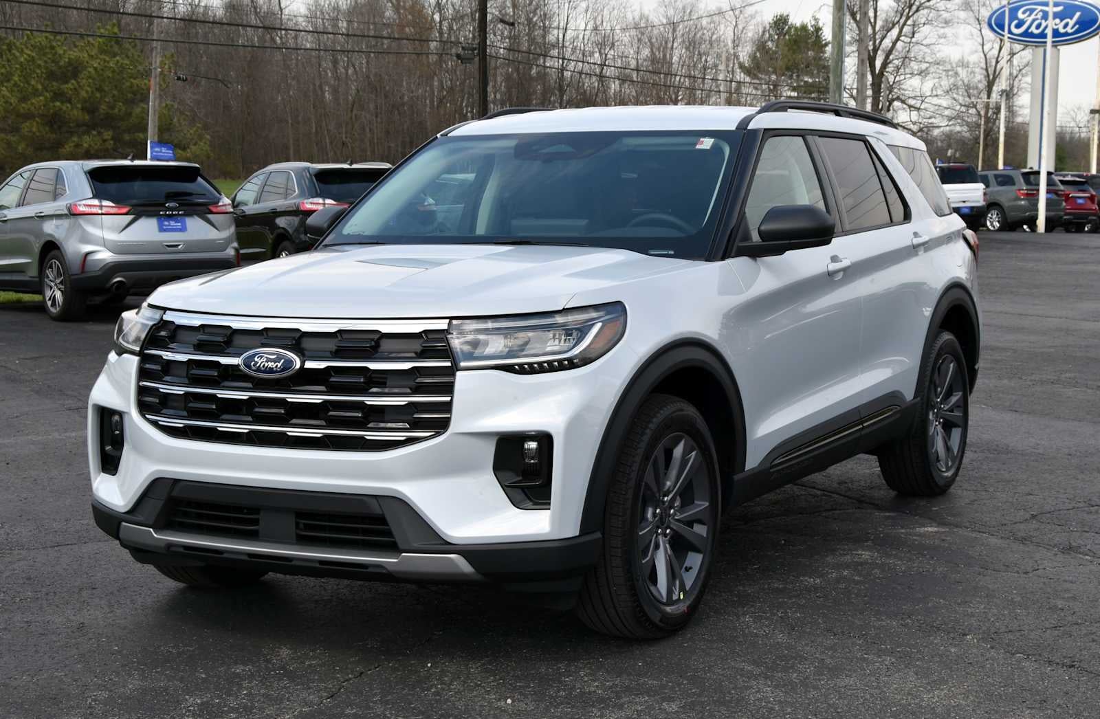 2026 Ford Explorer Active w/100A Pkg