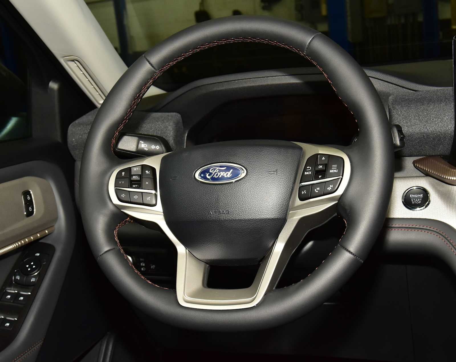 2026 Ford Explorer Active w/200A Pkg