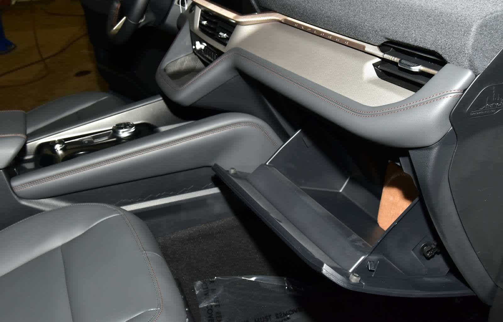 2026 Ford Explorer Active w/100A Pkg