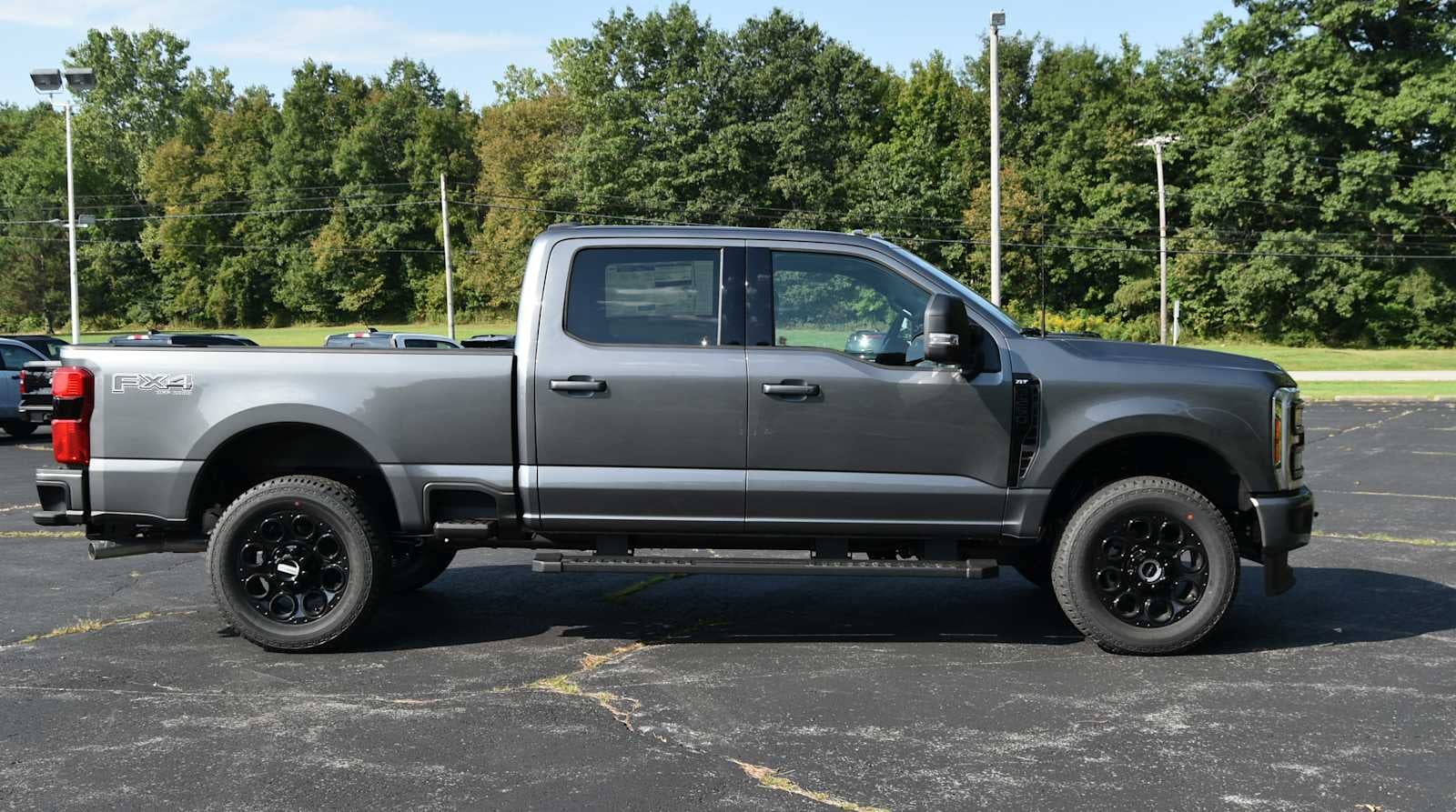 2027 Ford Super Duty F-250 SRW F-250® XLT