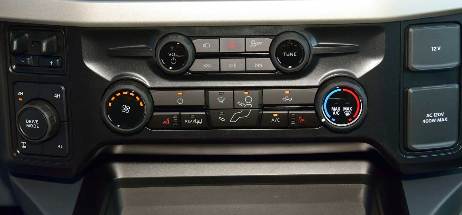 2027 Ford Super Duty F-250 SRW F-250® XLT
