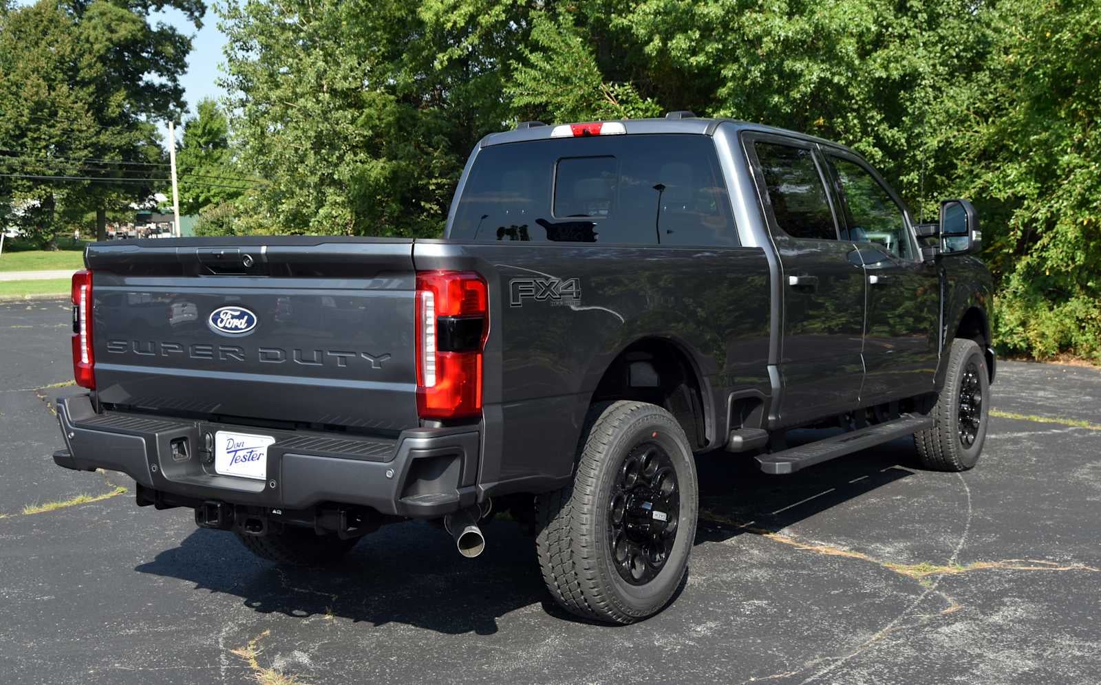 2027 Ford Super Duty F-250 SRW F-250® XLT