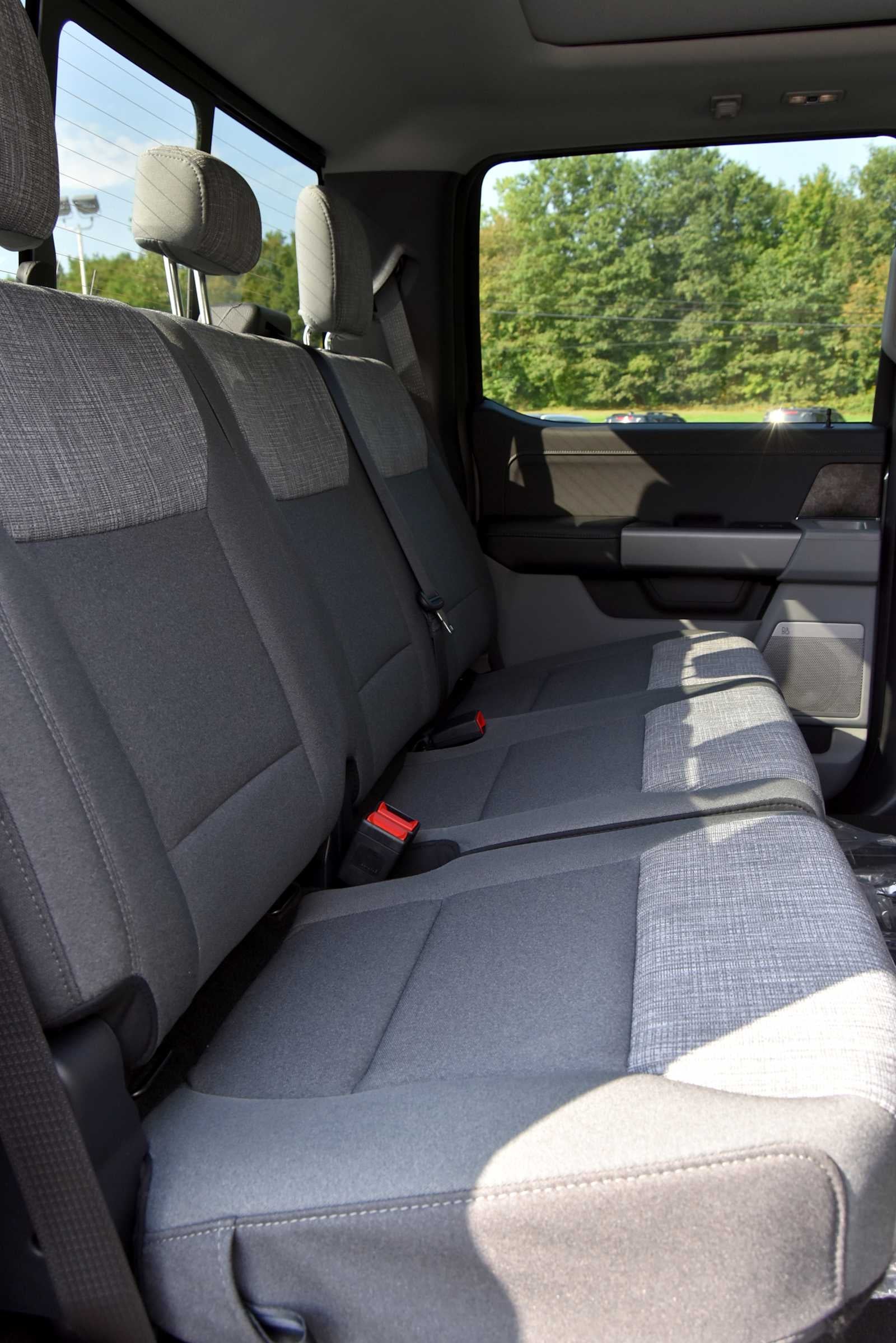 2027 Ford Super Duty F-250 SRW F-250® XLT