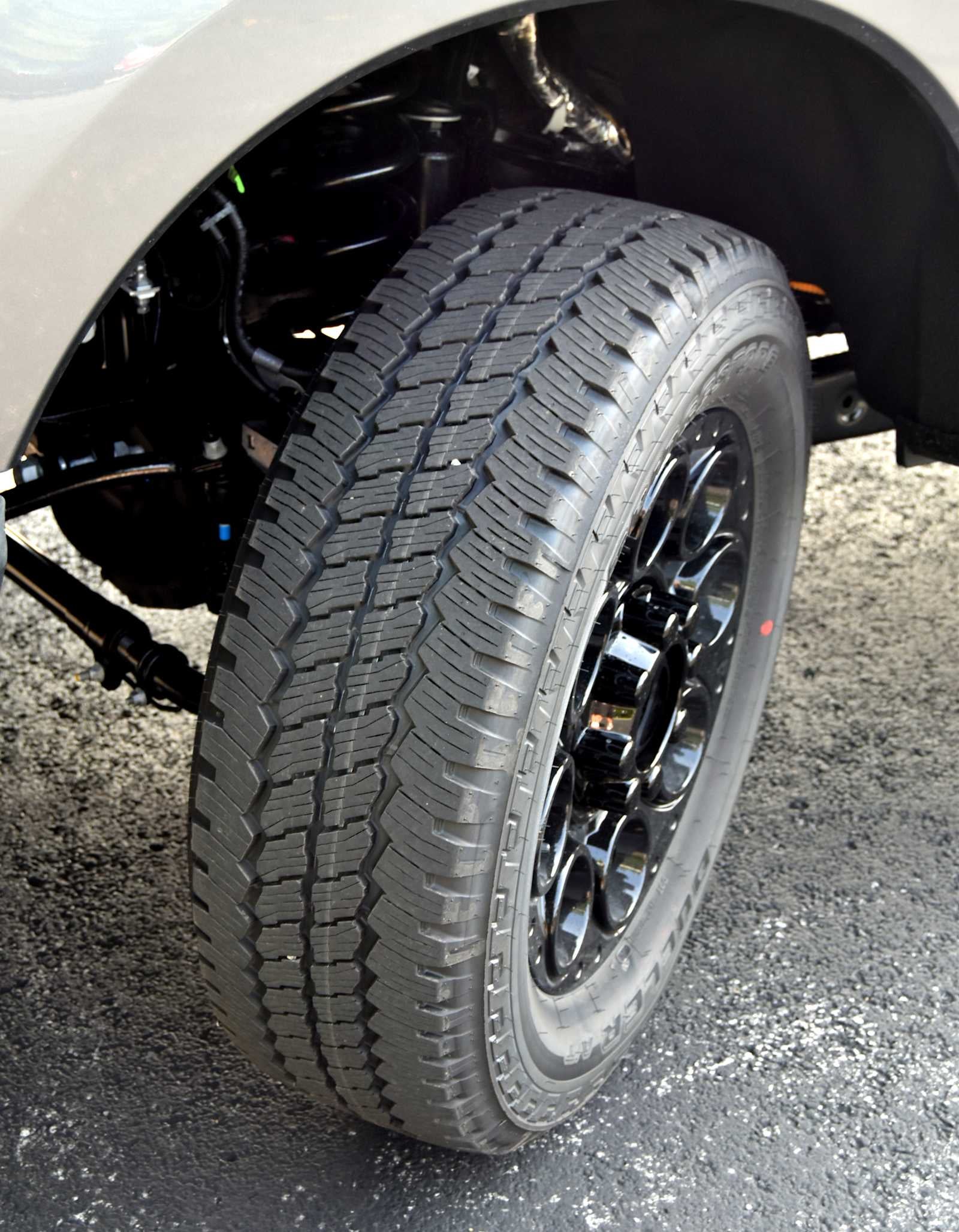 2027 Ford Super Duty F-250 SRW F-250® XLT