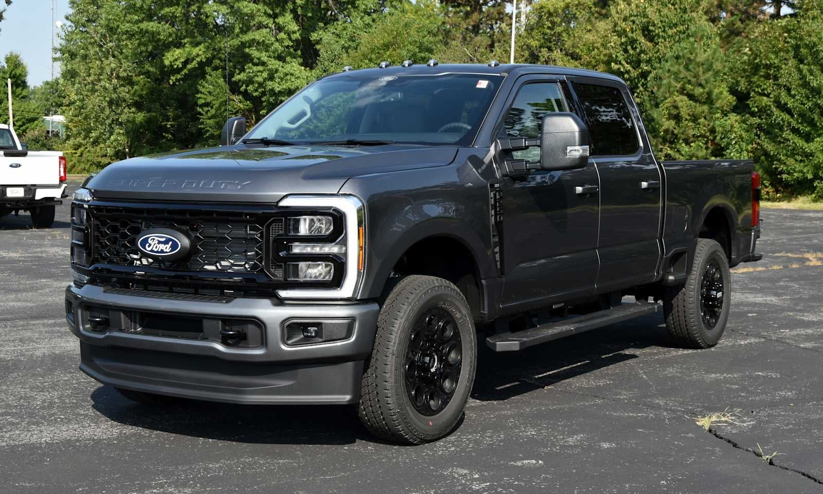 2027 Ford Super Duty F-250 SRW F-250® XLT