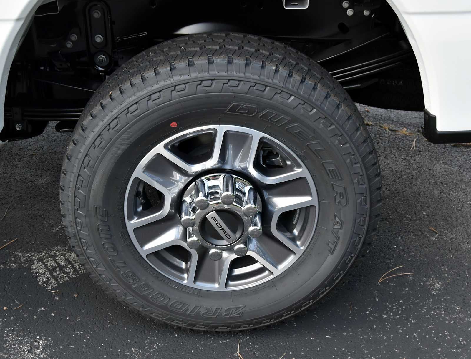 2026 Ford Super Duty F-350 SRW LARIAT