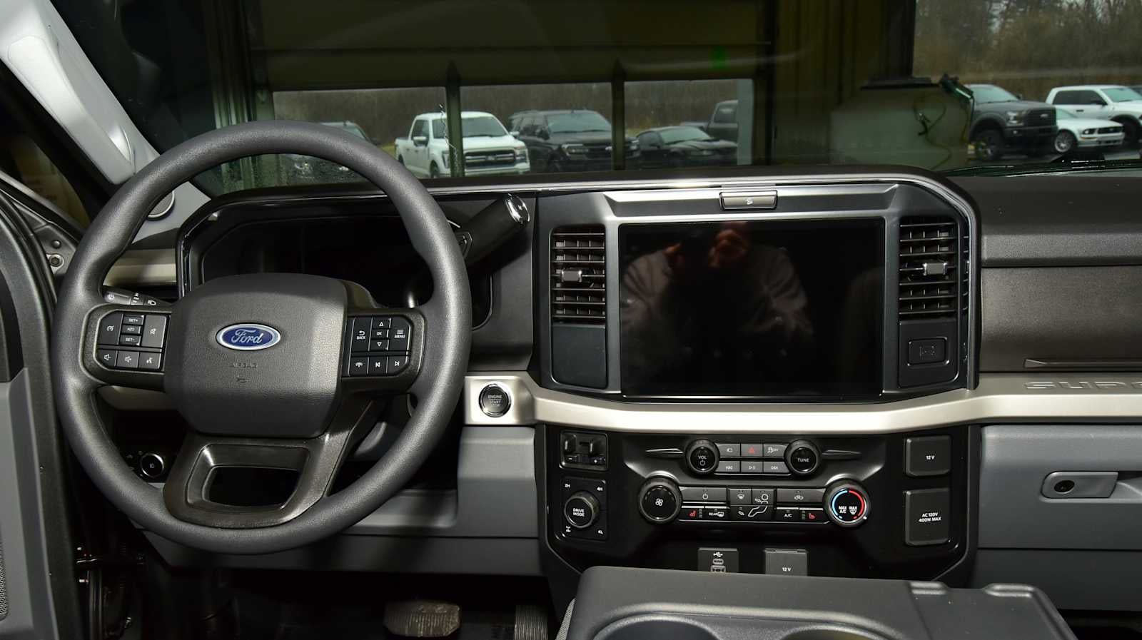 2026 Ford Super Duty F-350 SRW XLT