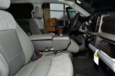 2026 Ford Super Duty F-350 SRW XLT