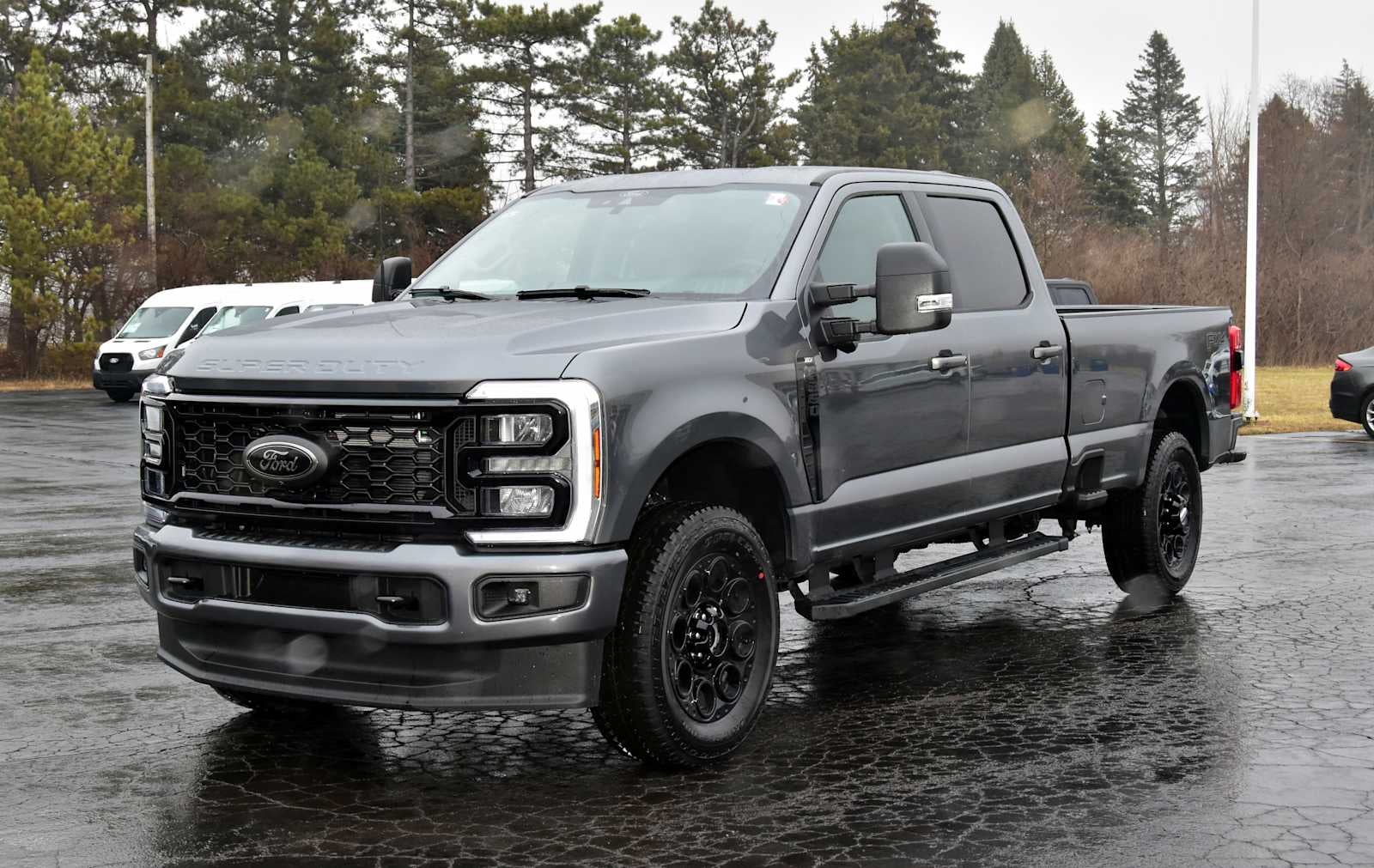 2026 Ford Super Duty F-350 SRW XLT
