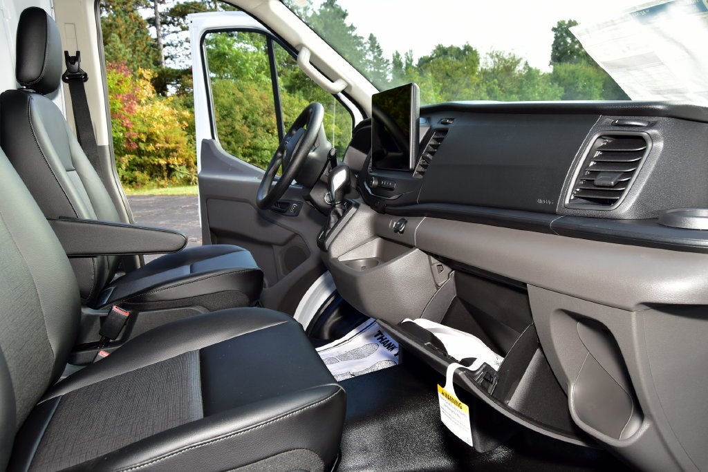 2027 Ford Transit-250 Base