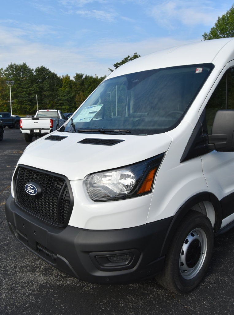 2027 Ford Transit-250 Base