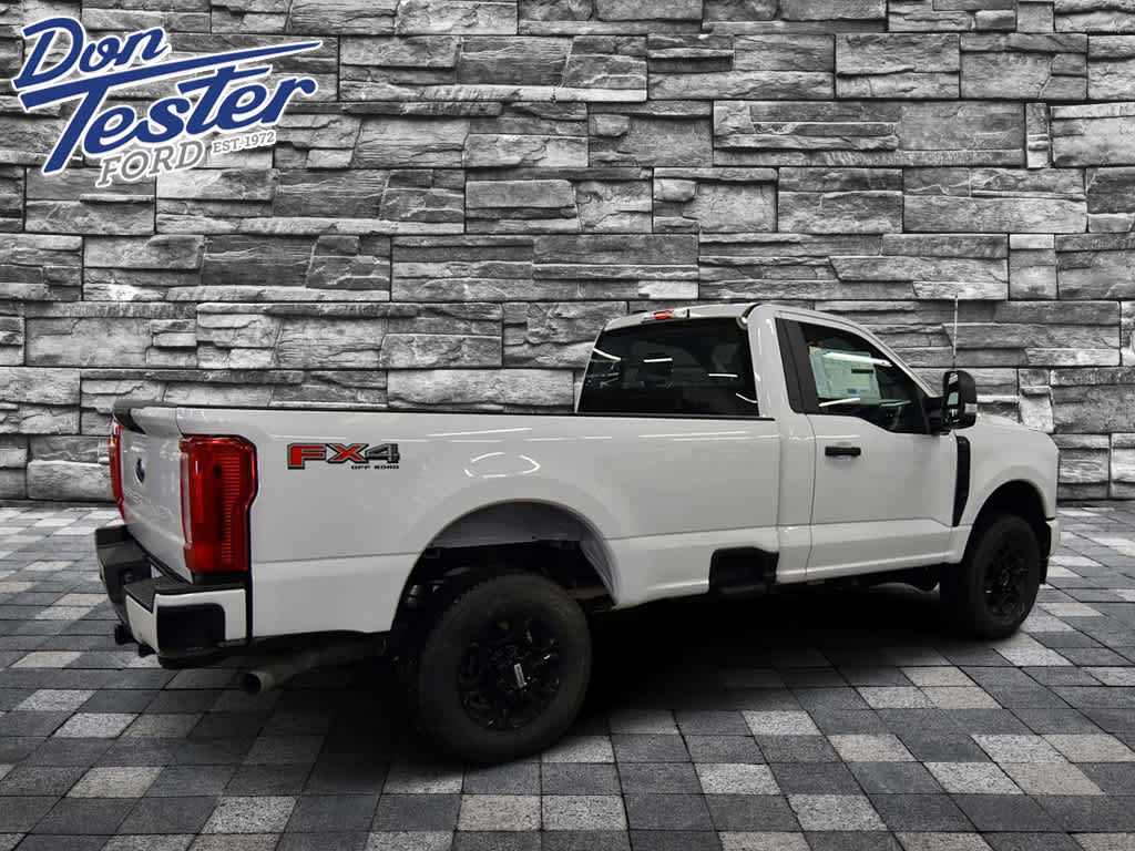 2026 Ford Super Duty F-350 SRW XL