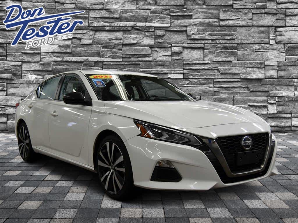 2022 Nissan Altima 2.5 SR
