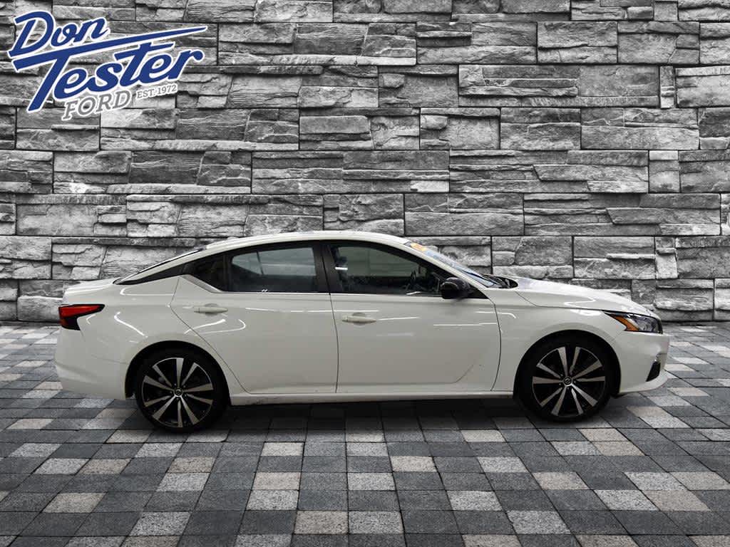 2022 Nissan Altima 2.5 SR
