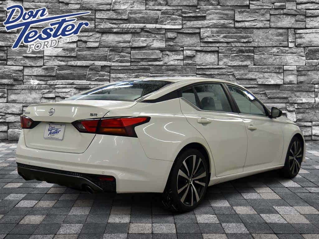 2022 Nissan Altima 2.5 SR