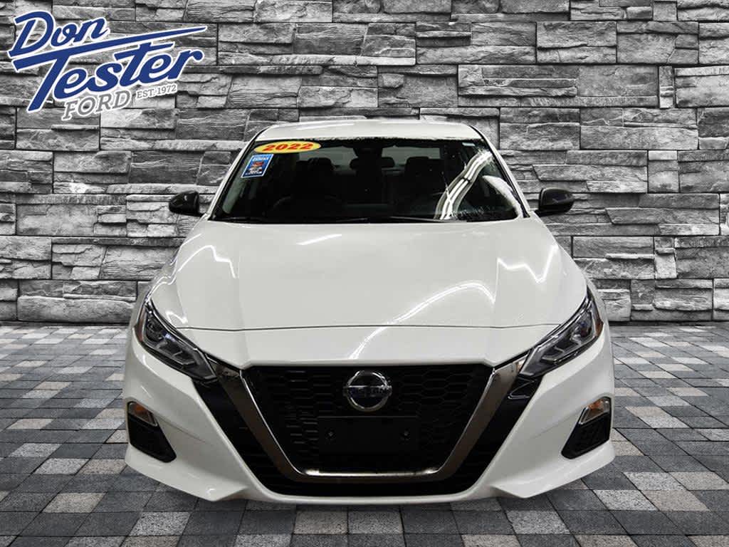 2022 Nissan Altima 2.5 SR