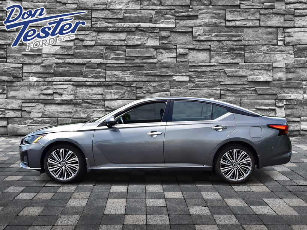 2023 Nissan Altima 2.5 SL